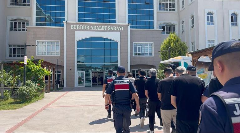 28 ilde dolandırıcılık ve yasa dışı bahis operasyonu; 100 tutuklama