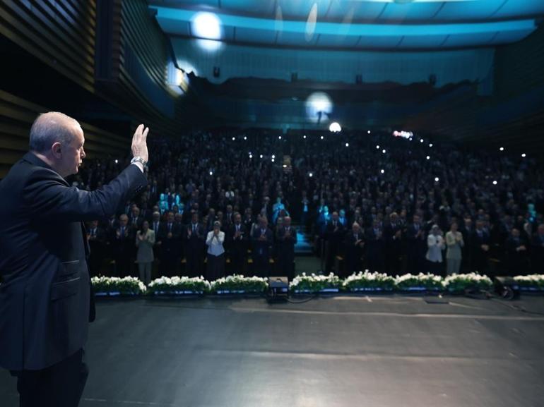 Cumhurbaşkanı Erdoğan: Depremi kullanarak fırsatçılık yapanlar adalete hesap veriyor