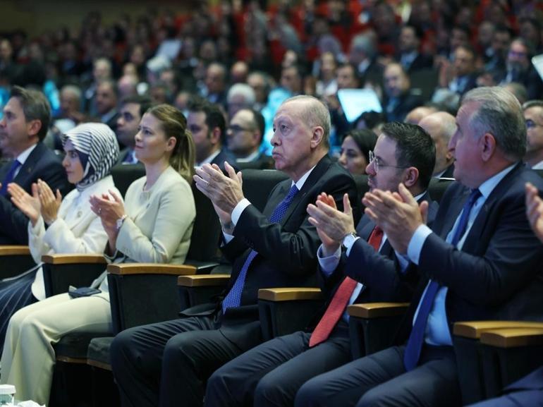 Cumhurbaşkanı Erdoğan: Depremi kullanarak fırsatçılık yapanlar adalete hesap veriyor