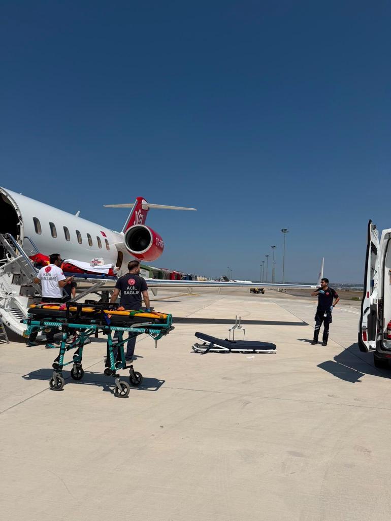 Mısırda trafik kazası geçiren 3 Türk vatandaşı Türkiyeye getirildi