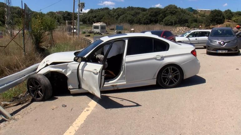 Pendik’te iki otomobilin karıştığı kazada 1i çocuk 2 kişi yaralandı