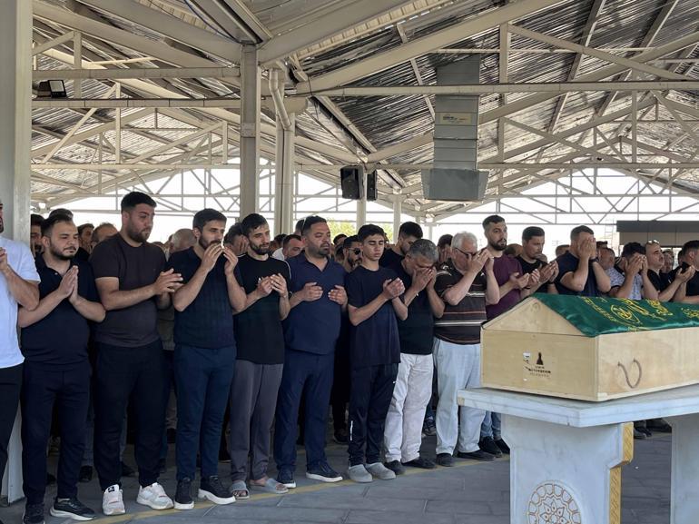 Site havuzunda hareketsiz bulunan Kadir, Gaziantepte toprağa verildi
