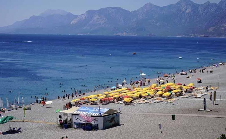 Plajlara kadar taşınan statü yarışı, ruh sağlığını tehdit ediyor