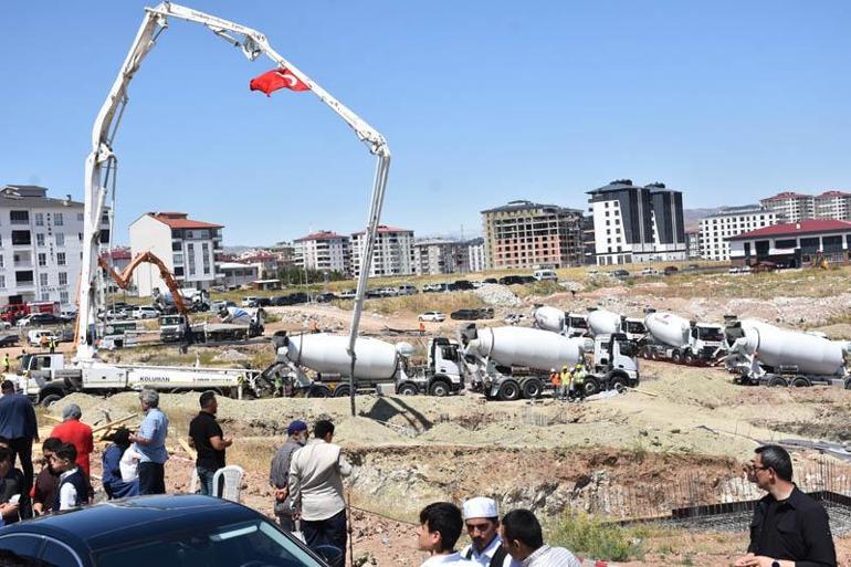 Bakan Çiftçi: Türkiye Yüzyılı, eserlerin yükseldiği kadar şahsiyetlerin de yetiştiği asır olacak