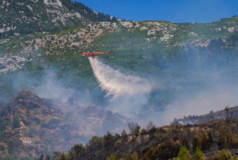 Antalyada 3 günde 8 ilçede 34 yangın çıktı