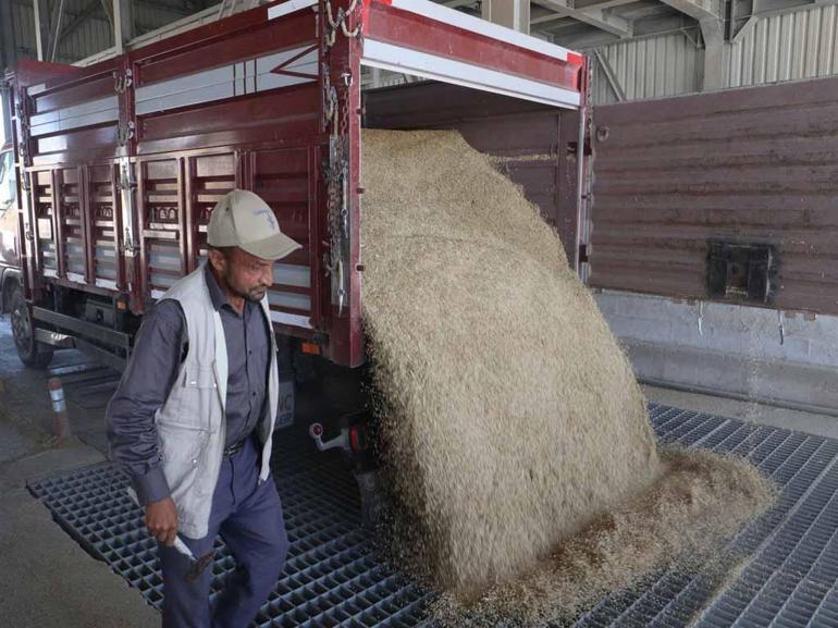 Bakan Yumaklı: Tarımsal hasılat 83,2 milyar dolar ile tarihinin en yüksek rakamına çıktı