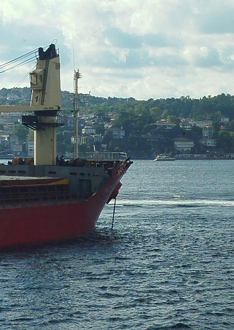 İstanbul Boğazında gemi arızası: trafik çift yönlü askıya alındı