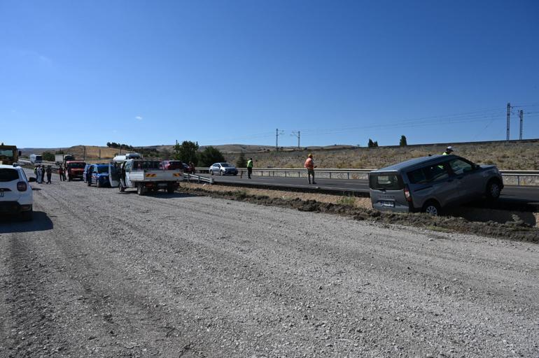 Kırıkkale’de 4 aracın karıştığı zincirleme kaza: 3 yaralı