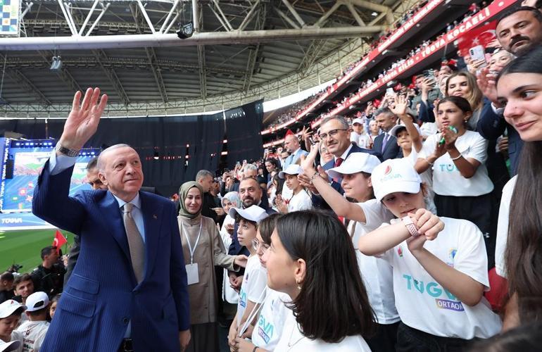 Cumhurbaşkanı Erdoğan: Türkiyenin hayrına olacak her işe kulp takma telaşında olanlar TÜGVAnın önünü kapatmak istiyor