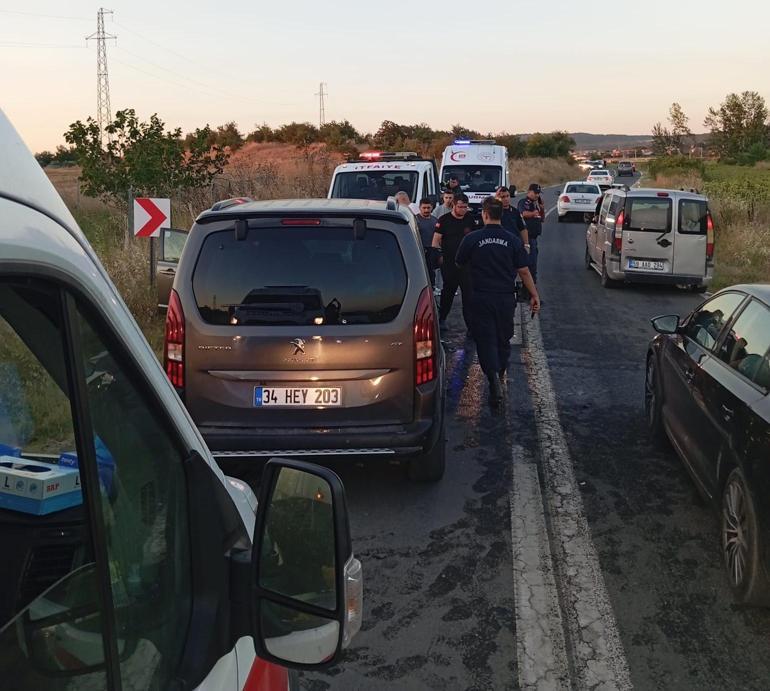Edirne’de otomobil ile hafif ticari araç kafa kafaya çarpıştı: 2 yaralı