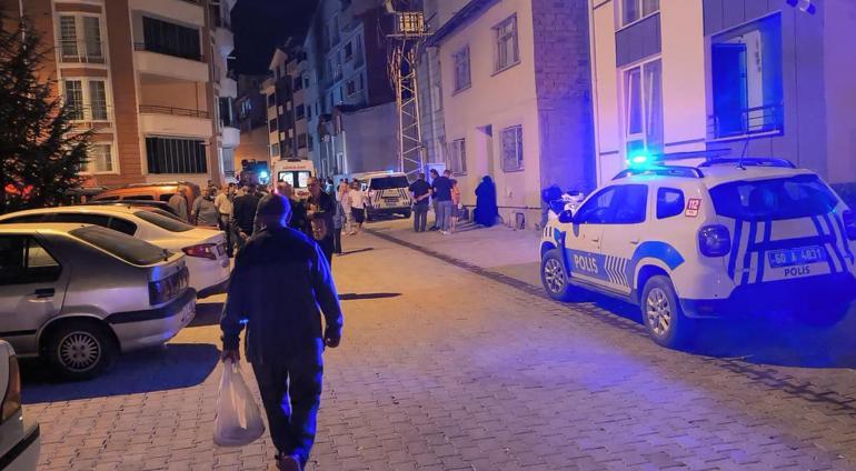 Tokatta 5 katlı binada yangın; 4 kişi dumandan etkilendi