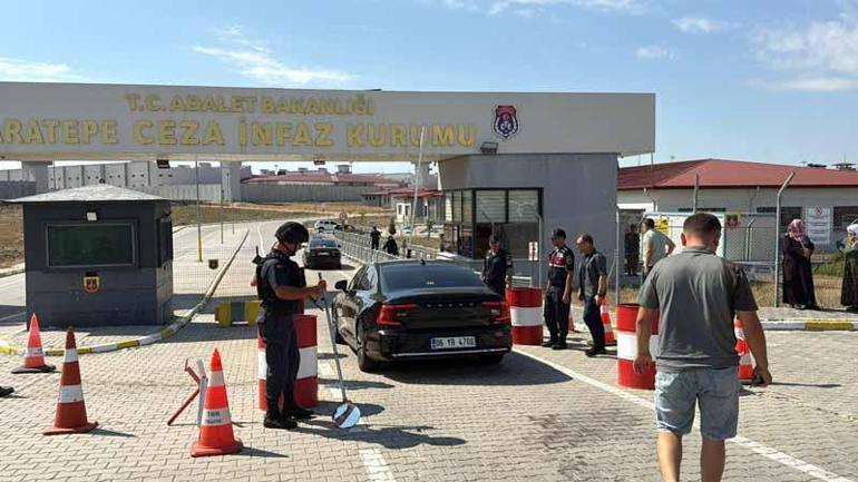 Ümit Özdağ, cezaevindeki Sinem Dedetaş ile Oğuzhan Uğuru ziyaret etti