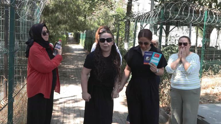 Esenyurtta 10 yıldır baktığı köpeği barınakta ölü buldu, sinir krizi geçirdi