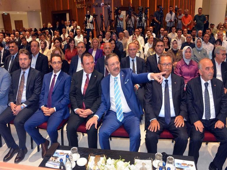 Hisarcıklıoğlu: Güçlü Türkiye hedefimize güçlü şehirlerle ulaşabiliriz
