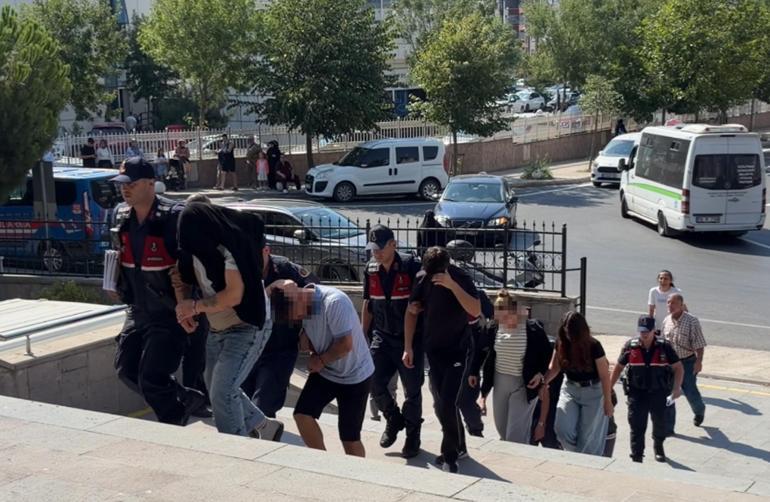 Ormana götürdükleri kişiye kadın kıyafeti giydirip videosunu çeken 6 şüpheli gözaltına alındı
