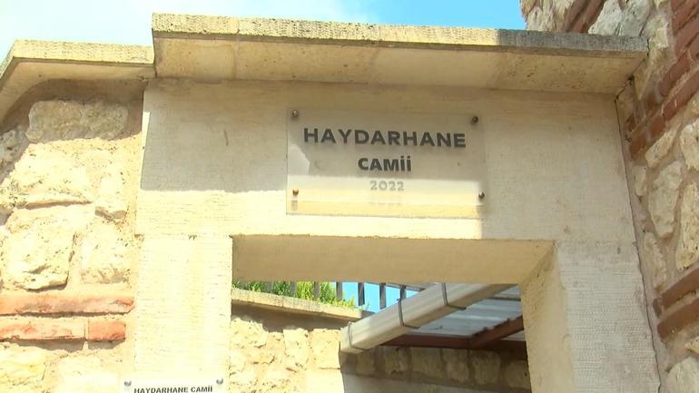 Fatihte tarihi Haydarhane Camiinin haziresindeki mezar taşlarına zarar veren şüpheli yakalandı