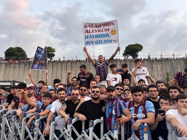 Trabzon’da Salah’a coşkulu karşılama