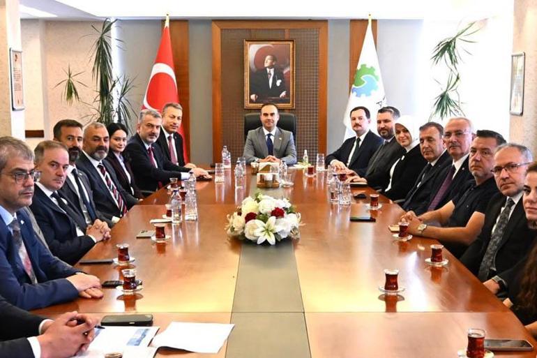 Bakan Kacır: Son 23 yılda örnek kalkınma hamlesine imza attık