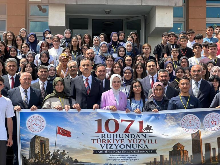 Bakan Göktaş: Sorumluluğumuz, huzurun, sosyal dayanışmayla daha da güçlenmesini sağlamaktır