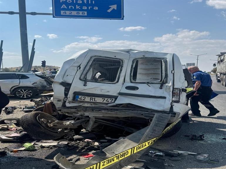 Freni boşalan TIR, kırmızı ışıkta bekleyen araçlara çarptı: 1 ölü, 9 yaralı