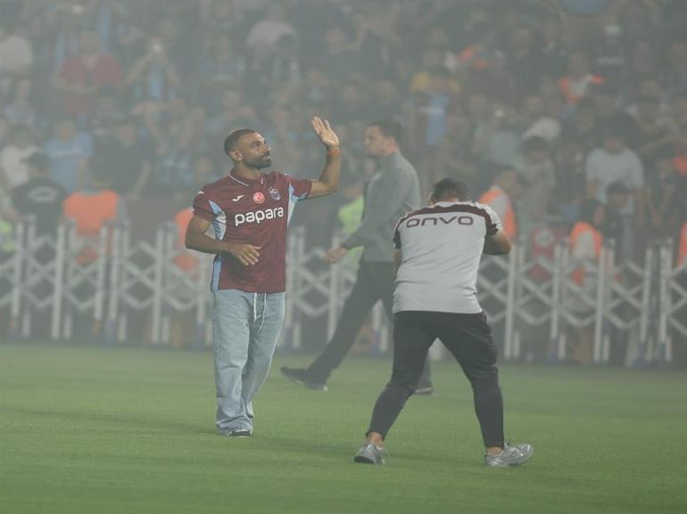 Trabzonsporda Salah’a büyük imza töreni