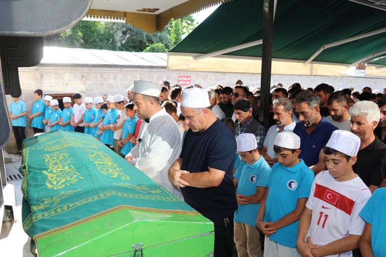 12 yaşındaki Ertuğrul hafriyat alınan gölette boğuldu
