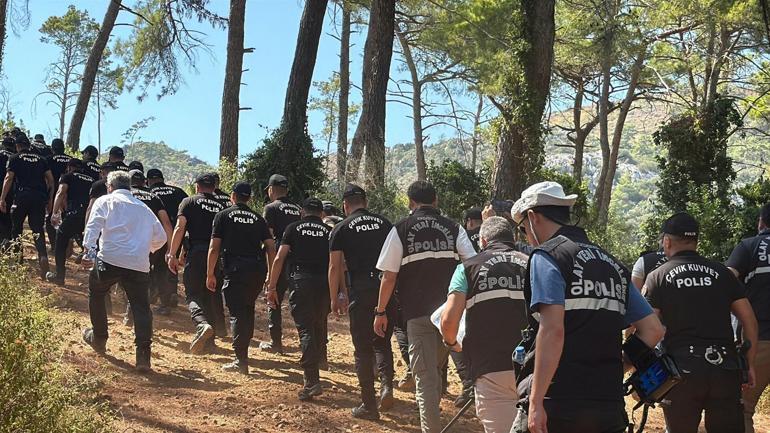 Suikast timindeki FETÖ mensubu Karatepenin gösterdiği bölgede arama