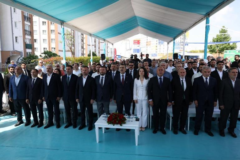 Bakan Tekin: Kim eğitim kurumu yapmak istiyorsa anayasal olarak bizimle birlikte çalışmak zorundadır