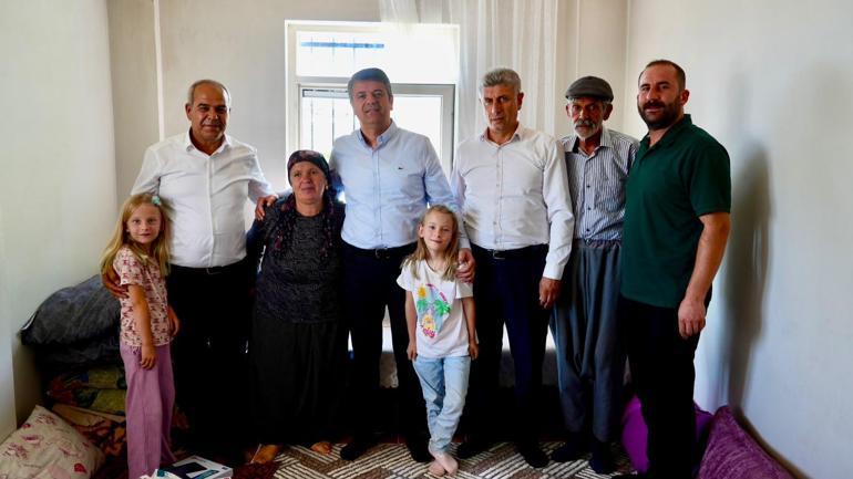Tutdereden, 34 yıl sonra tüp bebek ile ikizleri olan aileye ziyaret