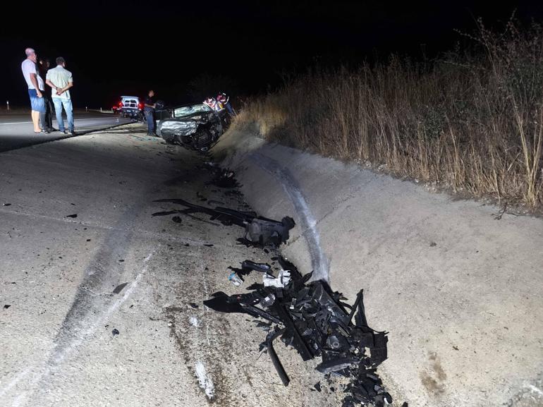 Edirne’de 2 otomobil kavşakta çarpıştı: 9 ağır yaralı