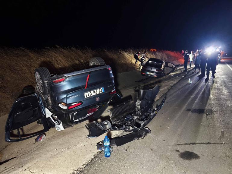 Edirne’de 2 otomobil kavşakta çarpıştı: 9 ağır yaralı