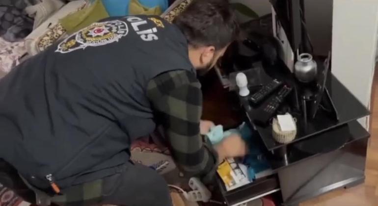 Rojin Kabaiş’in ailesinin de aralarında olduğu ailelere tehdit ve şantaja 2 tutuklama