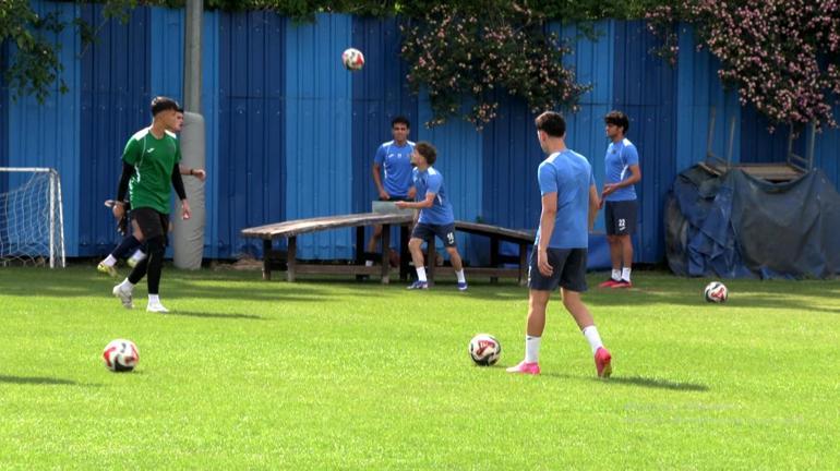 Futbolculara demans uyarısı: Sık kafa topuna çıkanlarda risk artıyor