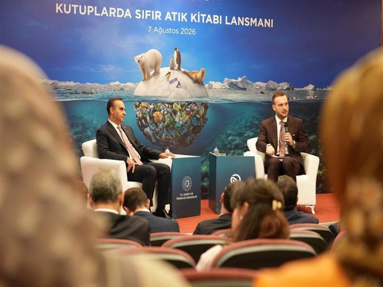 Bakan Kacır Kutuplarda Sıfır Atık kitabının lansmanına katıldı