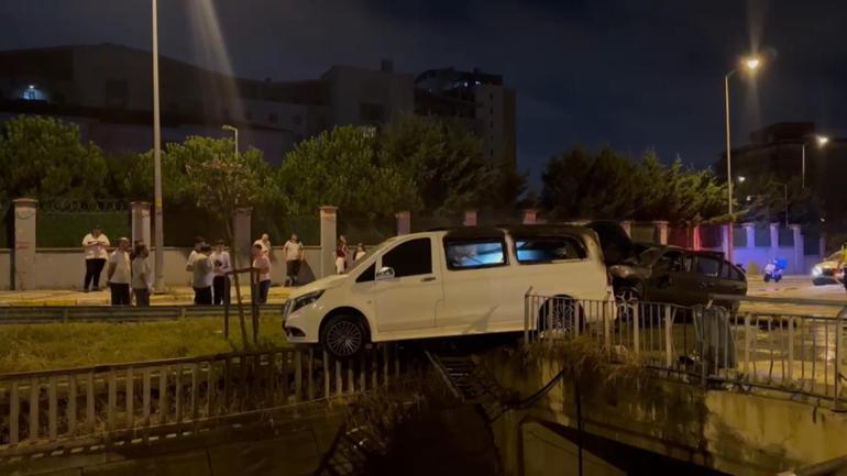 Sultanbeyli’de park halindeki araçlara çarpan otomobil alev aldı; kaçan sürücü yakalandı