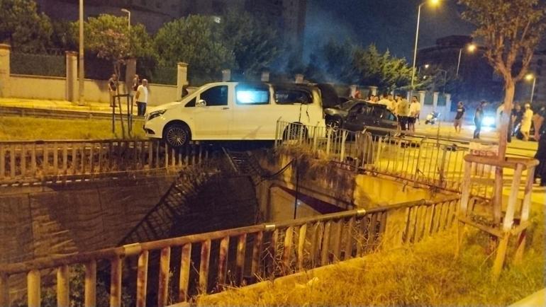 Sultanbeyli’de park halindeki araçlara çarpan otomobil alev aldı; kaçan sürücü yakalandı