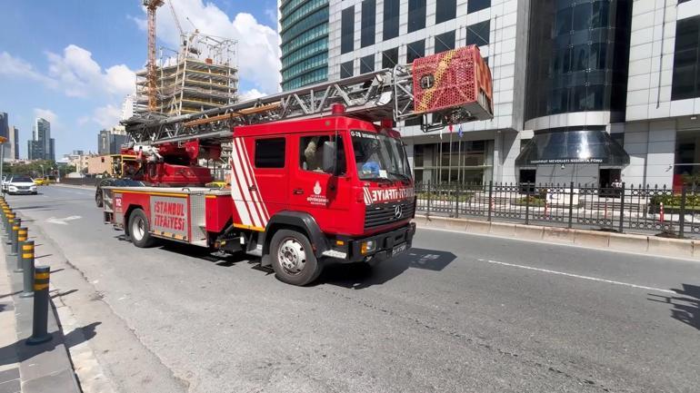 Şişli’de görme engelli Enes’in valiziyle metro raylarına düştüğü anlar kamerada