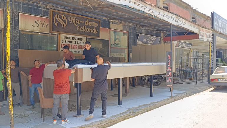 İnegöllü mobilya ustası, Almanya’daki fuar için 6 metrelik yatak üretti