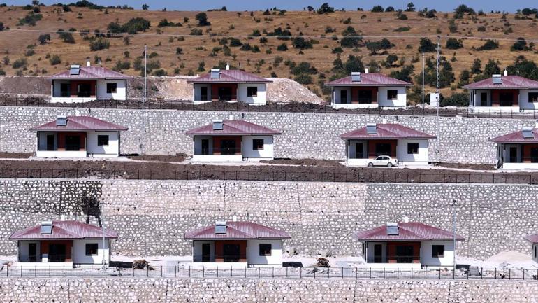 Bakan Kurum’dan Sındırgı depreminin 1.yılı paylaşımı