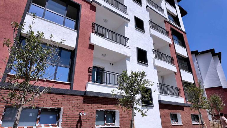 Bakan Kurum’dan Sındırgı depreminin 1.yılı paylaşımı