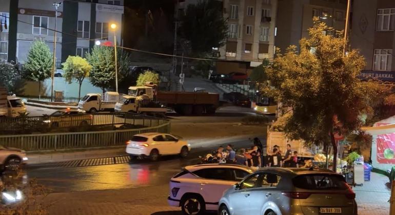 Kağıthane’de çöp atma kavgasında 14 yaşındaki çocuk kadının burnunu kırdı; yakını kardeşini bıçakladı