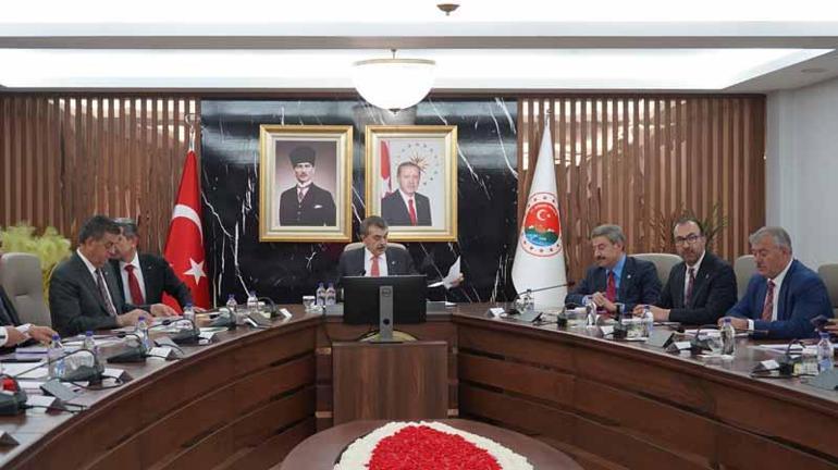 Bakan Tekin: Sürecin manipüle edilmesini hep birlikte engellemeliyiz