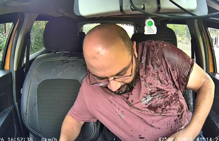 Kamyonun üzerine doğru geldiğini görüp aracının hızını keserek kazanın önüne geçti