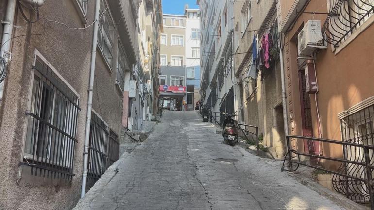 Beyoğlu’ndaki eniştesinin dükkanında fön çektiği için saldırıya uğrayan kişi: Herkesin ifadesini alacağım deyip evi bastılar