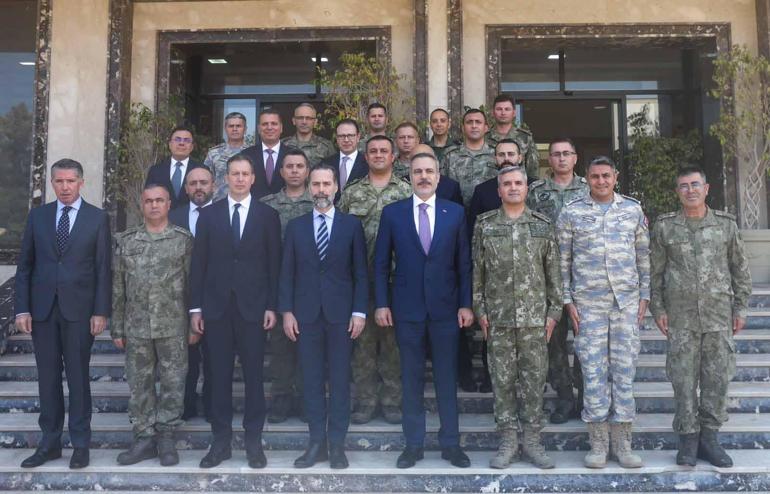 Bakan Fidan, Libyada TSK Görev Grup Komutanlığını ziyaret etti