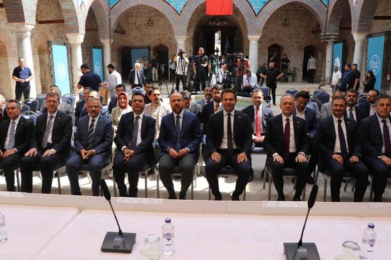 Bilal Erdoğan: Malazgirt ve Çanakkale gelecek bin yılımızın çözümlerini de önümüze koyuyor