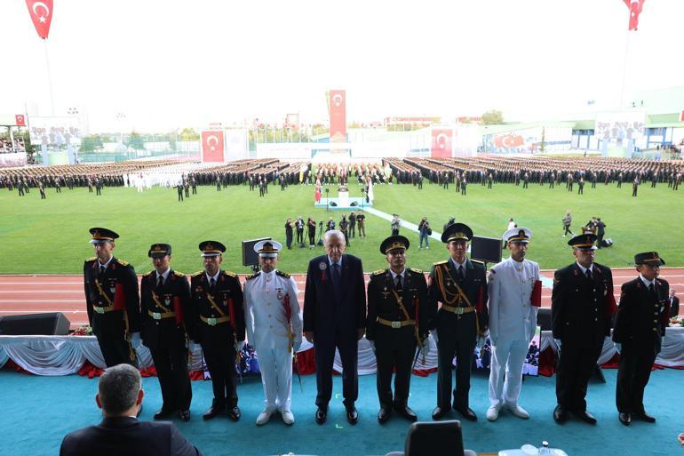 Cumhurbaşkanı Erdoğan: Terörün gölgesinin çekildiği bir Türkiyede yeni kardeşlik türküleri söyleyeceğiz