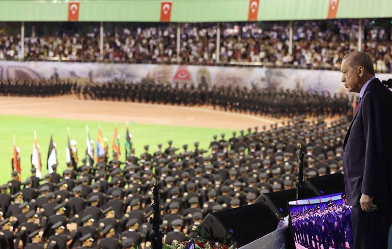 Cumhurbaşkanı Erdoğan: Terörün gölgesinin çekildiği bir Türkiyede yeni kardeşlik türküleri söyleyeceğiz