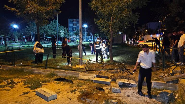 Otomobilin takla attığı kazada, kopan parmağı dakikalarca arandı
