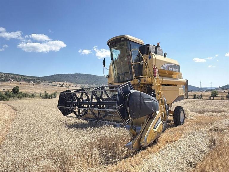 Bakan Yumaklı: Hasat sezonunu 140 milyon tonluk rekor üretimle kapatacağız